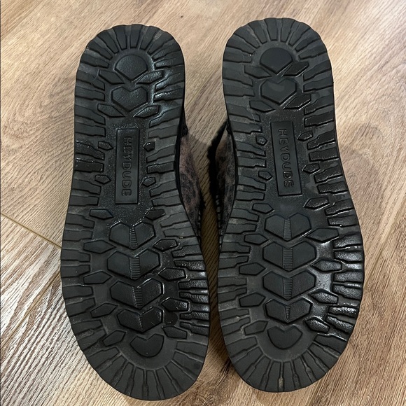Hey Dude boots- cheetah size 9 - Picture 6 of 6